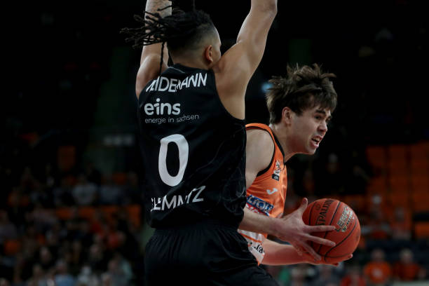 在英超的每 在英超的每